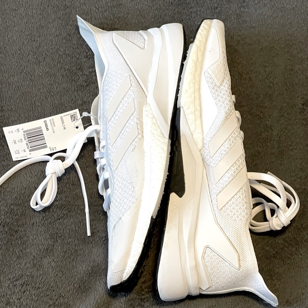 NWT Adidas running shoe